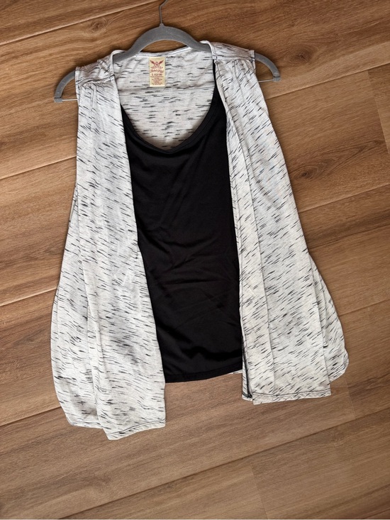 Faded Glory Tops - Faded Glory Black Tank with Heather White Open-Front Overlay